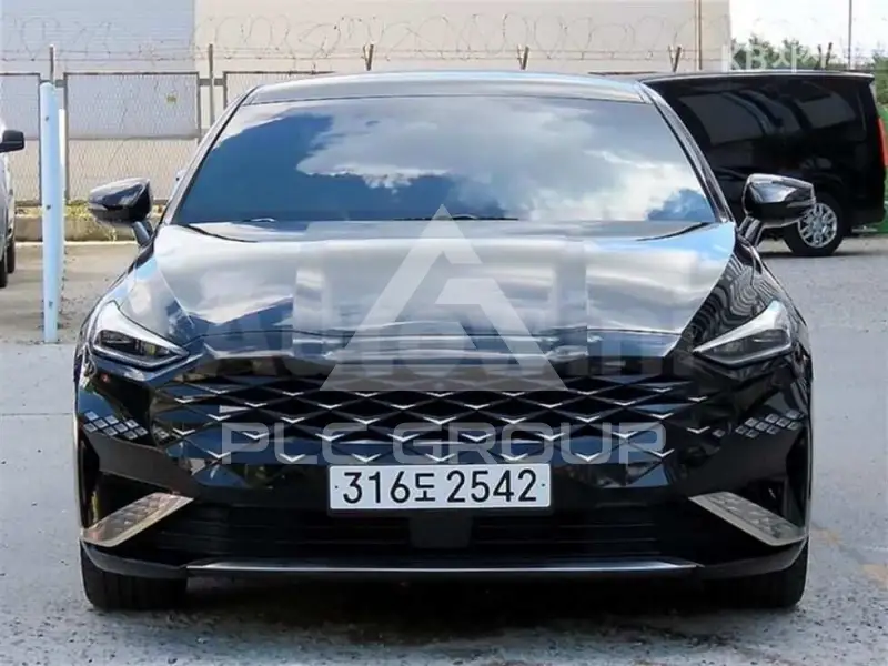 2022 KIA K8