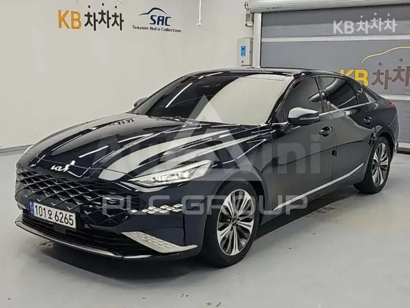 2022 KIA K8