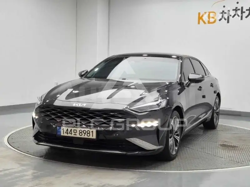 2022 KIA K8