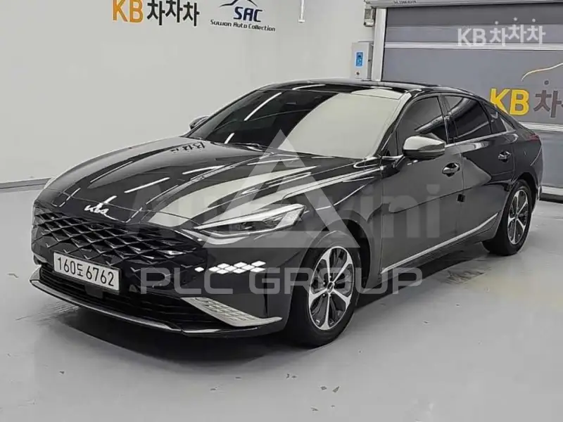 2022 KIA K8