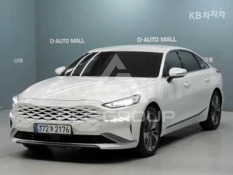 2022 KIA K8
