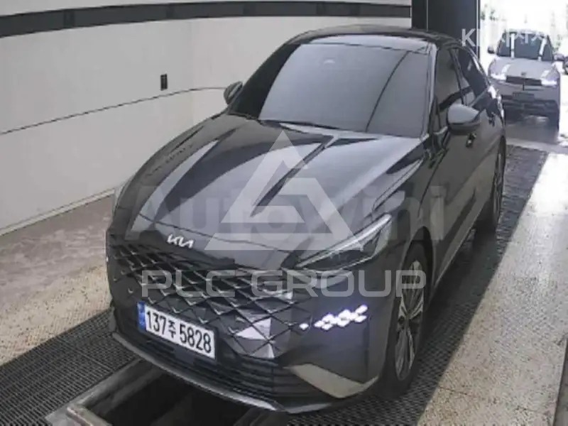 2022 KIA K8