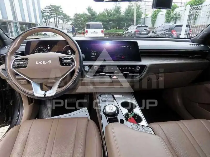 2022 KIA K8