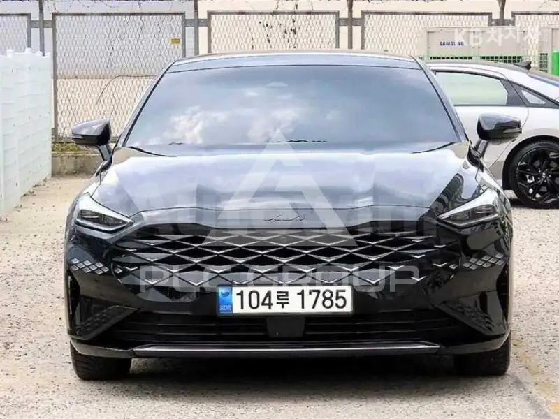 2022 KIA K8