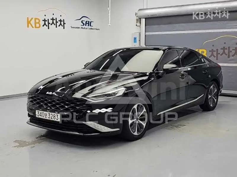 2022 KIA K8