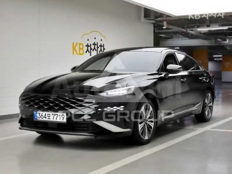 2022 KIA K8