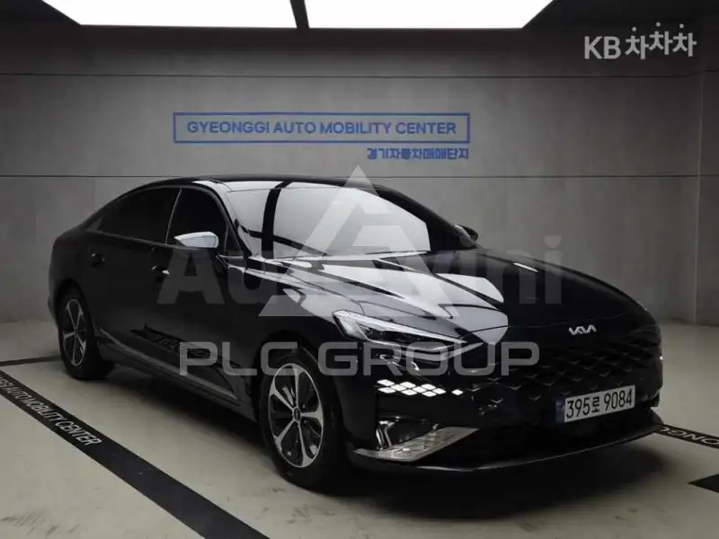2022 KIA K8