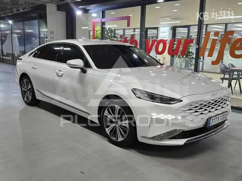2022 KIA K8