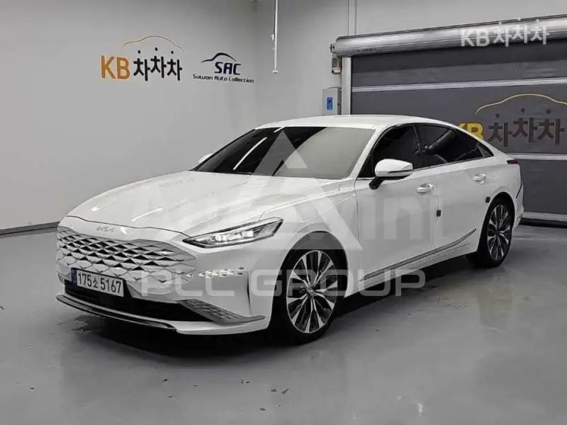 2022 KIA K8