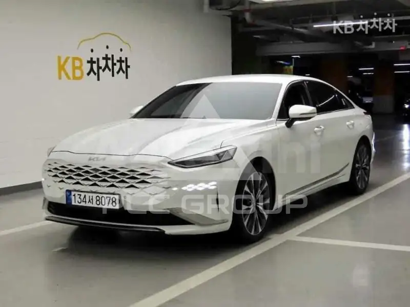 2022 KIA K8