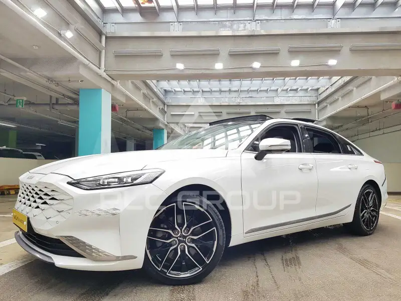 2022 KIA K8