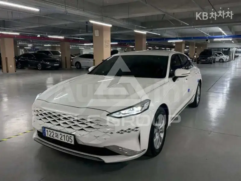 2022 KIA K8