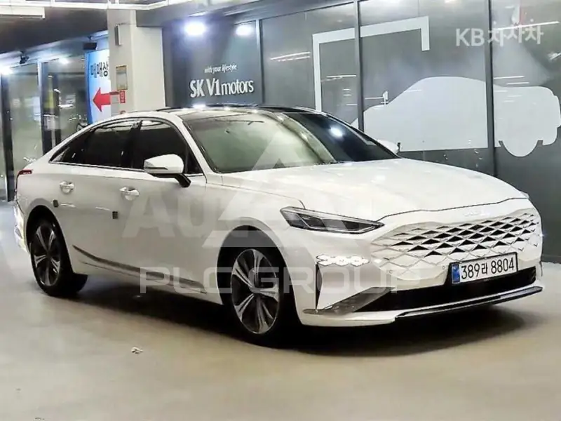 2022 KIA K8