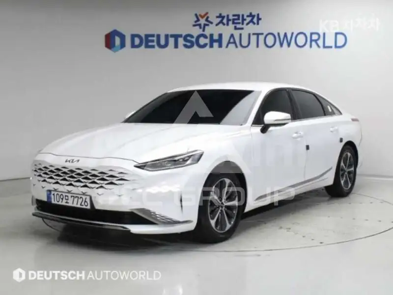 2022 KIA K8