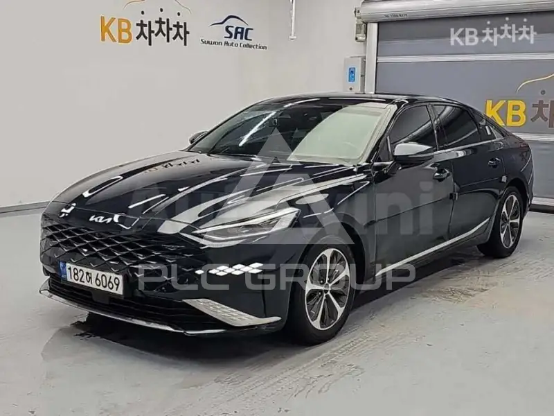 2022 KIA K8