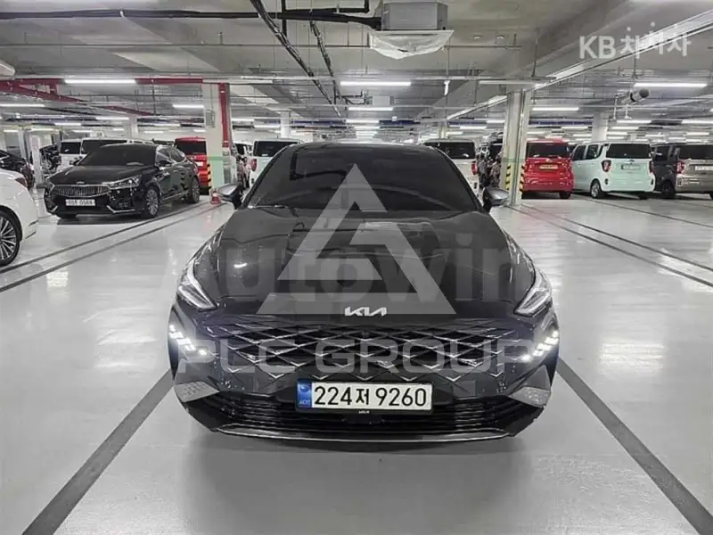 2022 KIA K8