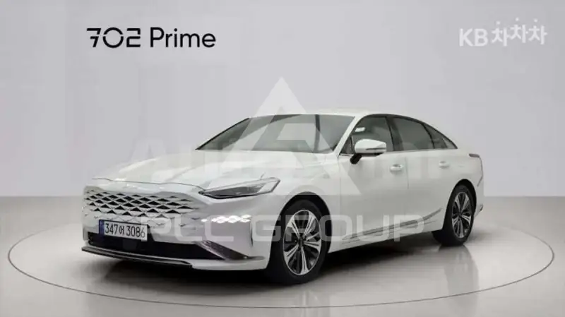 2022 KIA K8