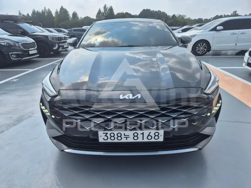 2022 KIA K8
