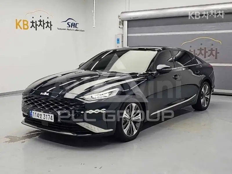 2022 KIA K8