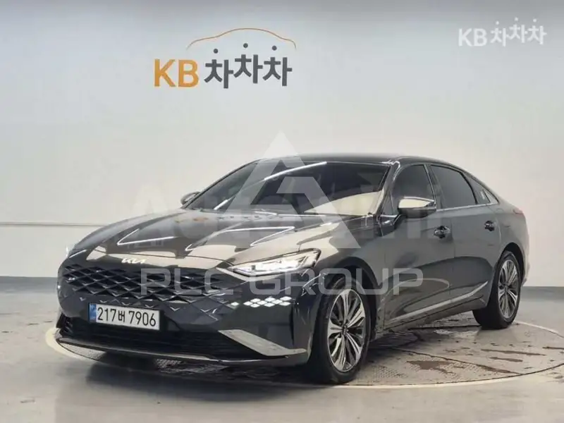 2022 KIA K8