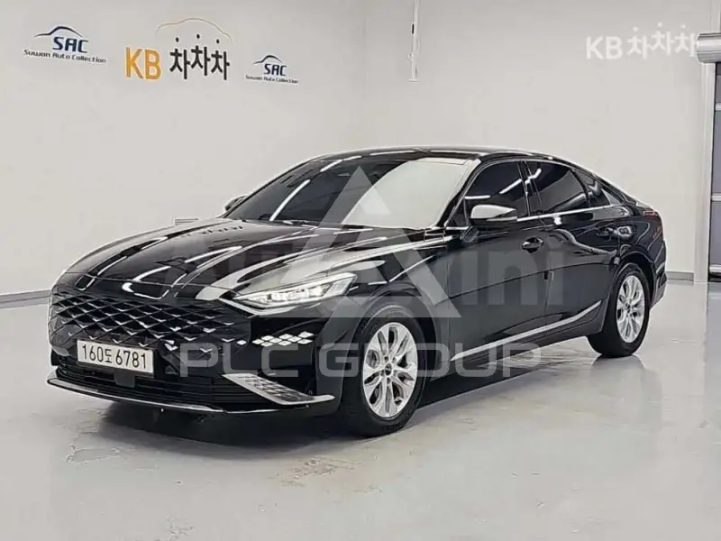 2022 KIA K8