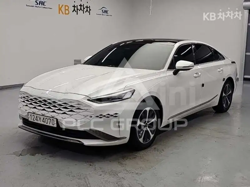 2022 KIA K8