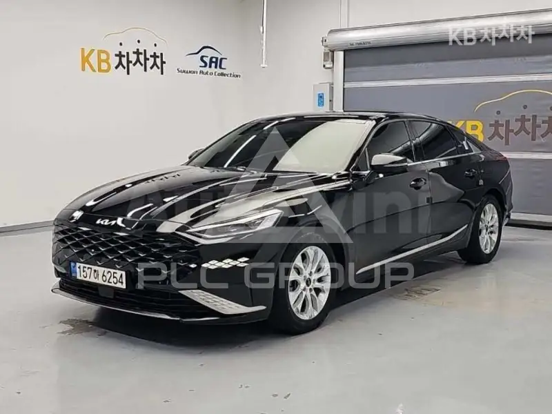 2022 KIA K8