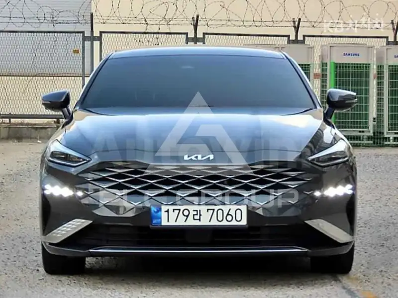2022 KIA K8