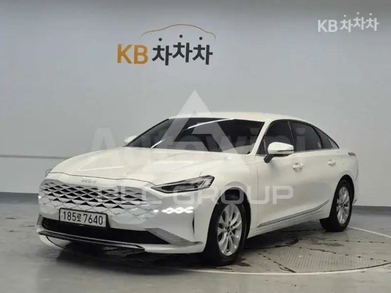 2022 KIA K8