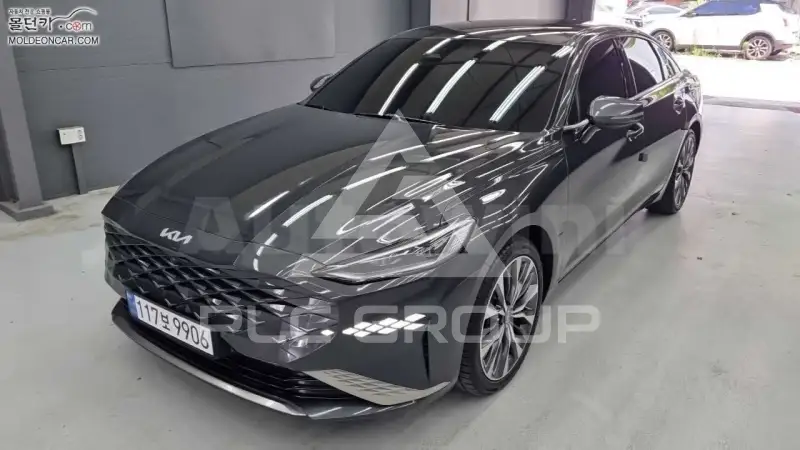 2022 KIA K8