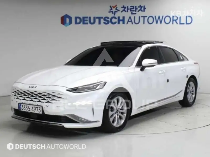 2022 KIA K8
