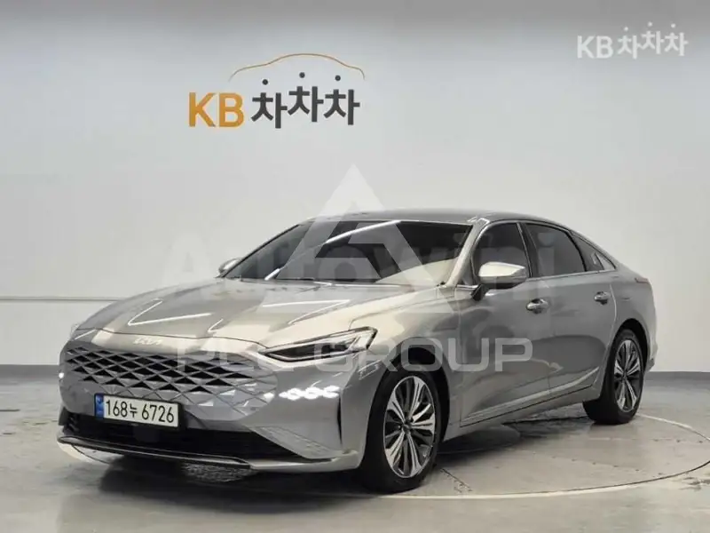 2022 KIA K8