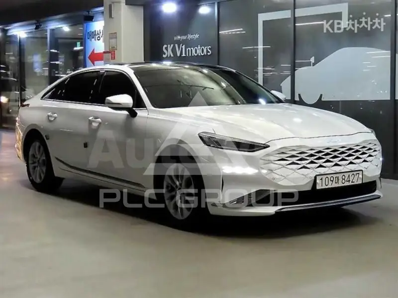 2022 KIA K8