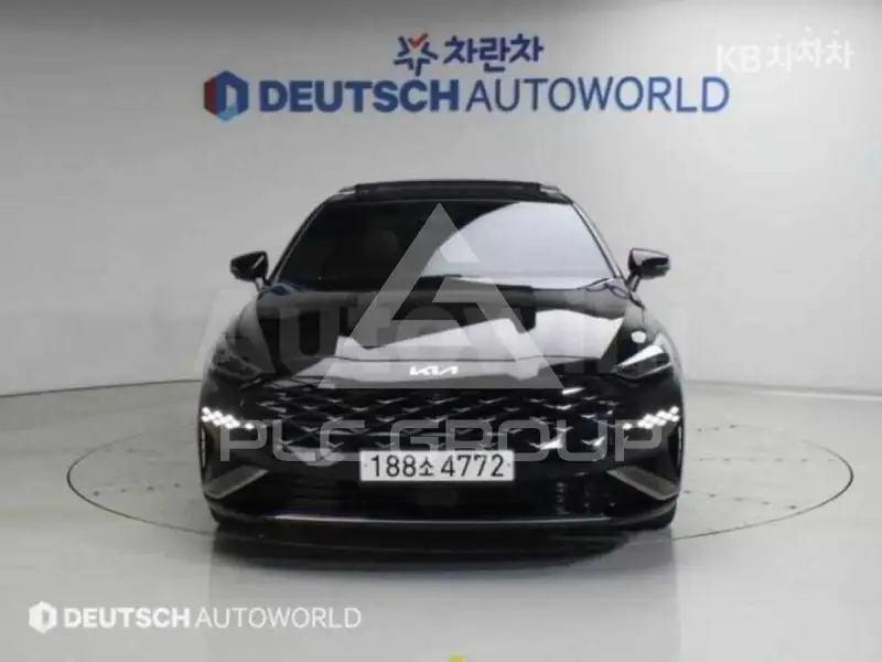 2022 KIA K8