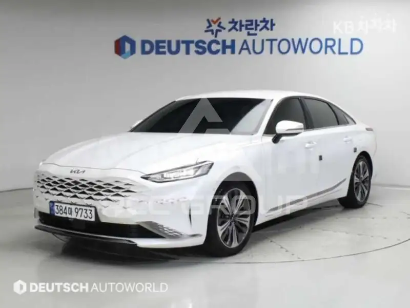 2022 KIA K8