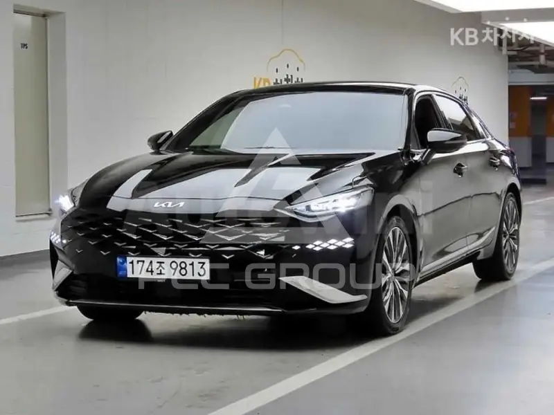 2022 KIA K8