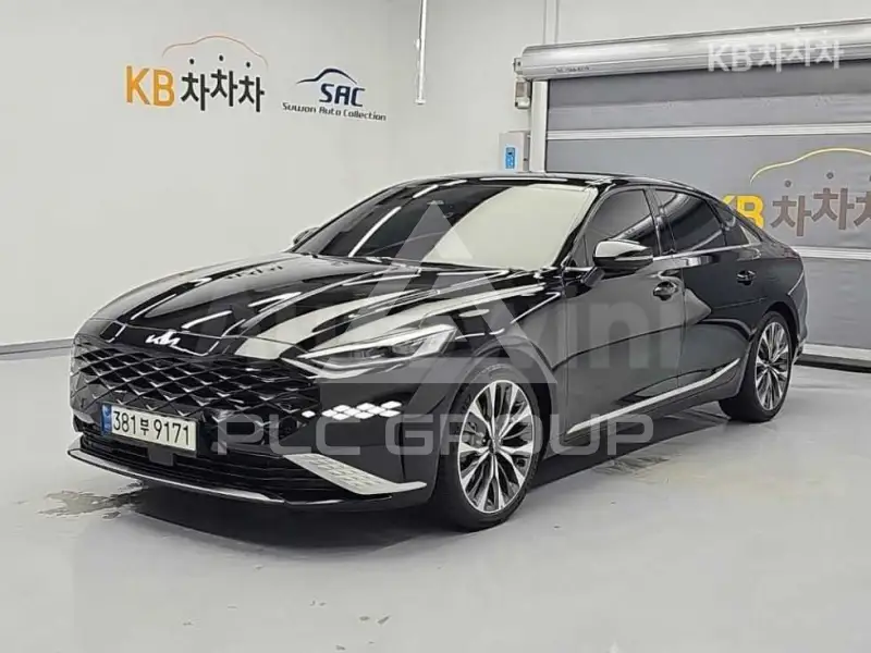2022 KIA K8