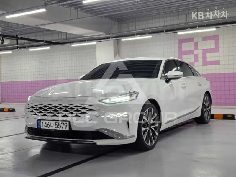 2022 KIA K8