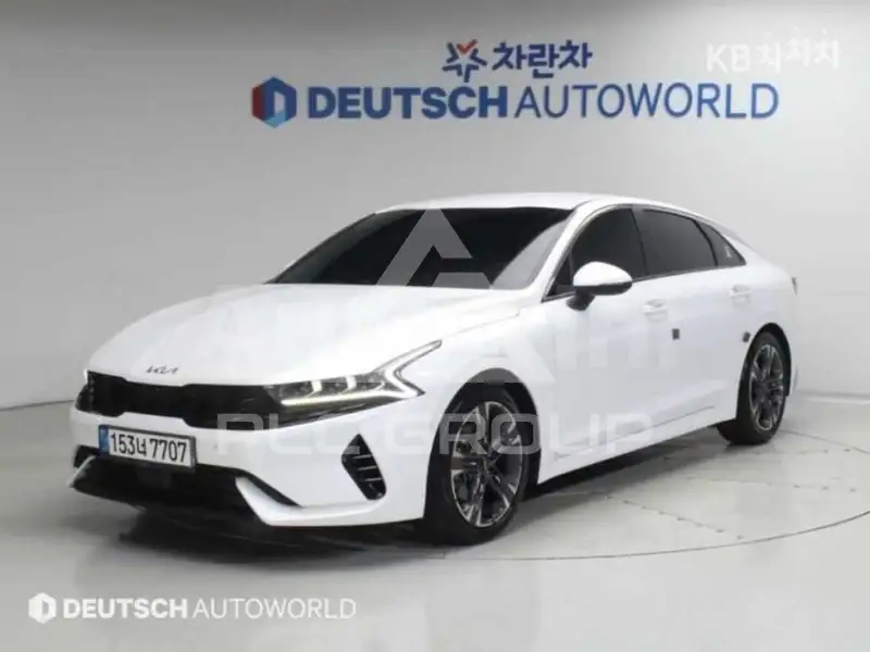 2022 KIA K5