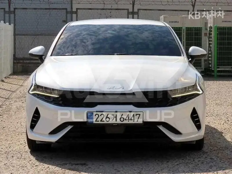 2022 KIA K5