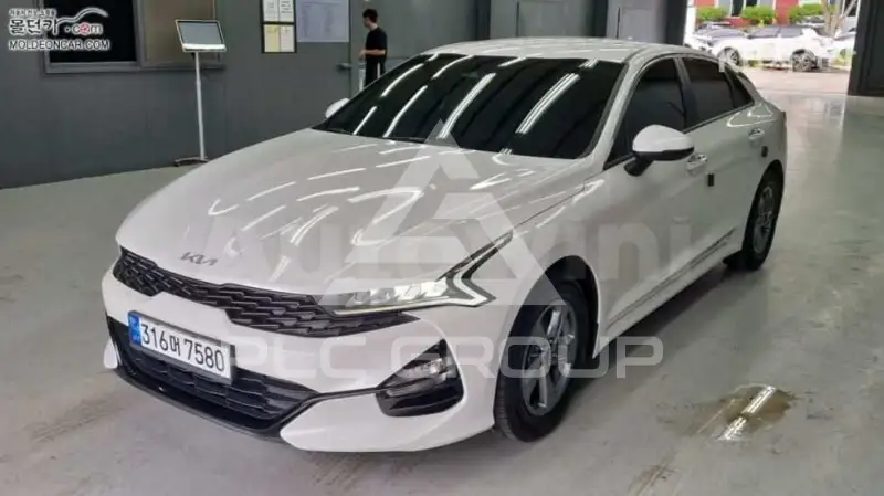 2022 KIA K5