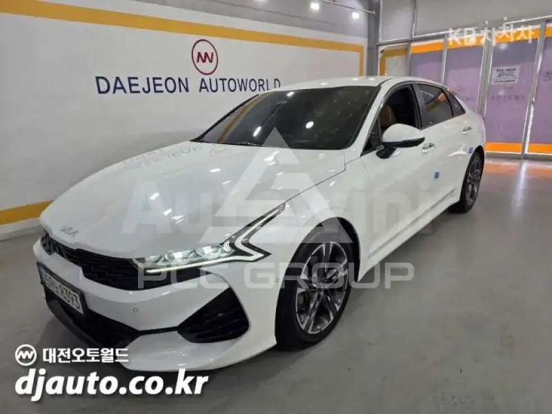 2022 KIA K5