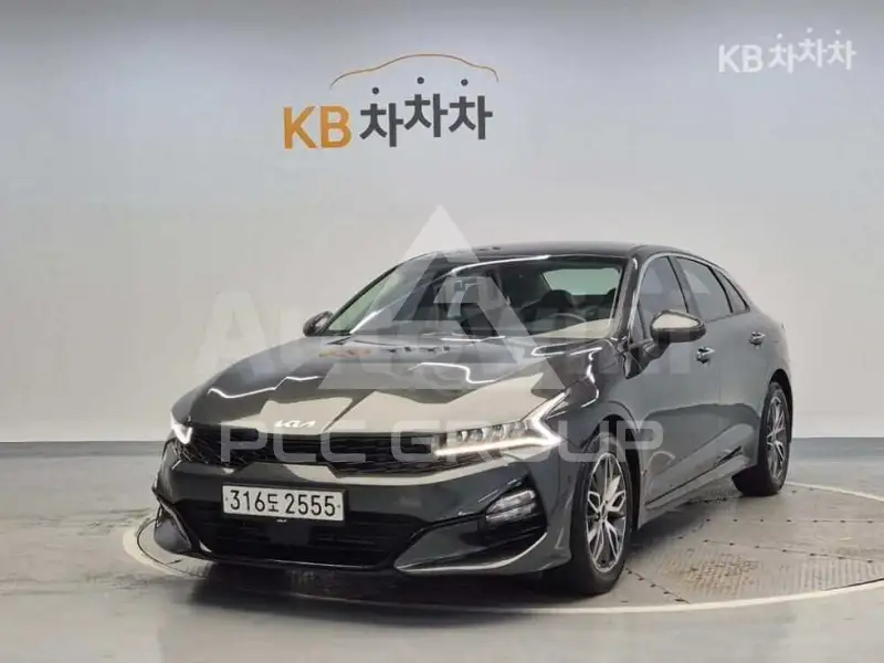 2022 KIA K5