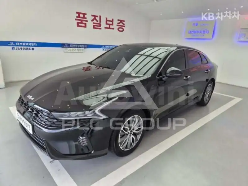 2022 KIA K5