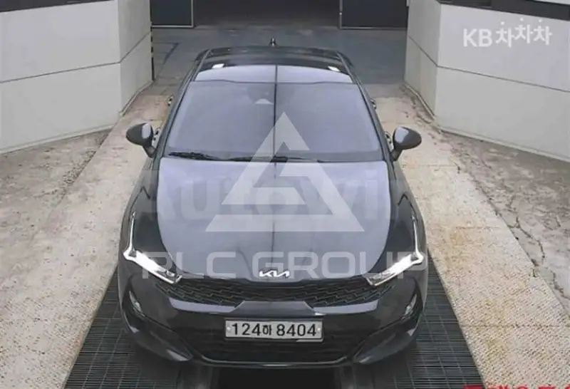 2022 KIA K5
