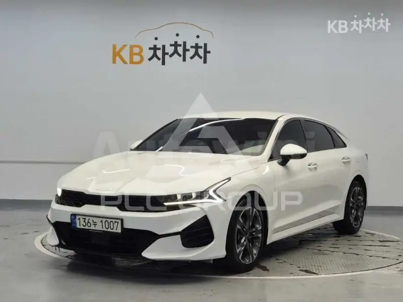 2022 KIA K5