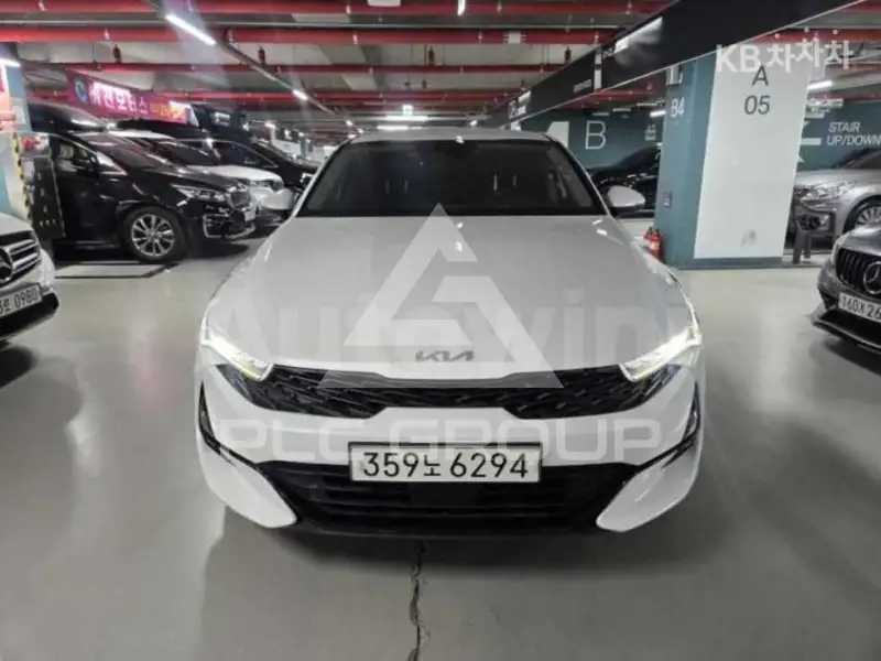 2022 KIA K5