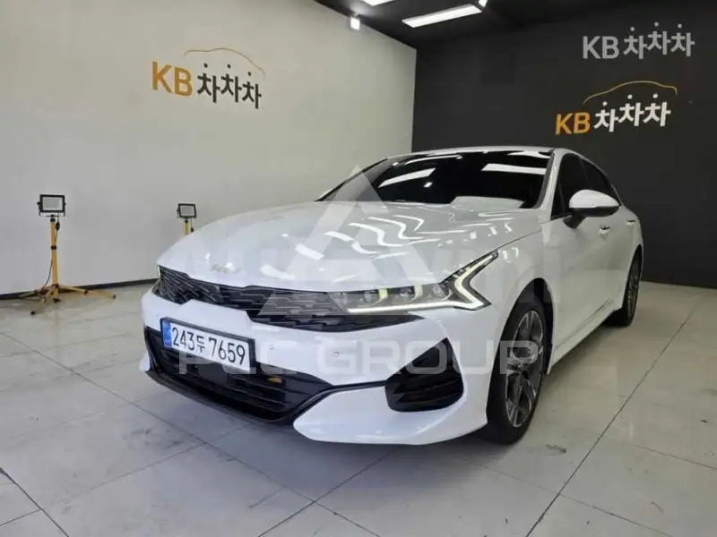 2022 KIA K5