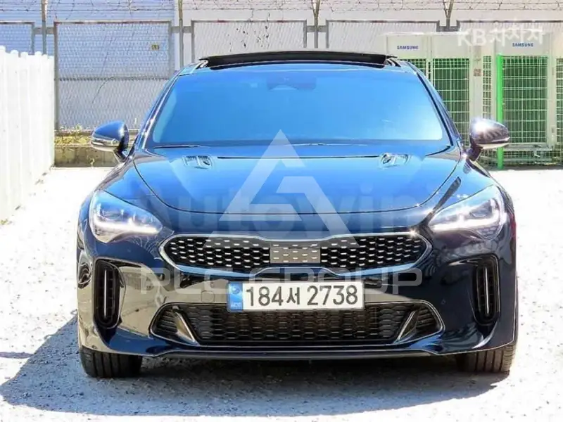 2022 KIA Stinger