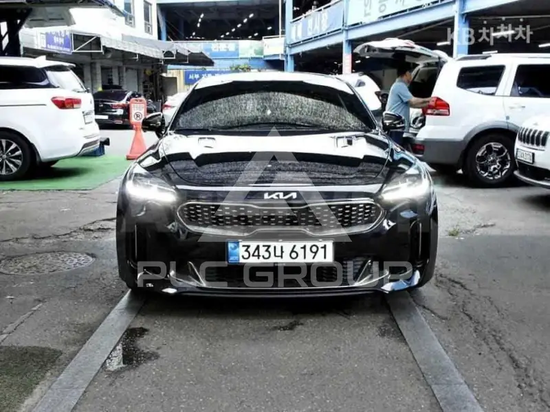 2022 KIA Stinger
